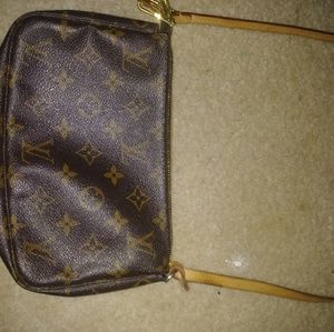 Louis vuitton Pochette crossbody